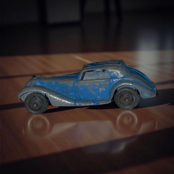 Vintage 1960 Tootsie-Toy 1939 Blue Mercedes Benz Coupe Diecast Car - Picture 8 of 10